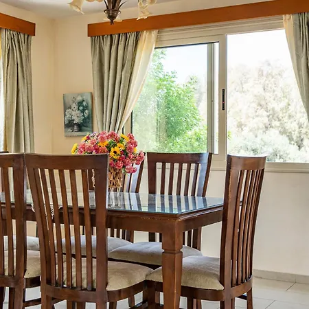 Willa Arkadia By Ezoria *