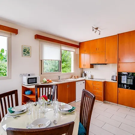 Βίλα Arkadia By Ezoria Κόλπος των Κοραλλιών