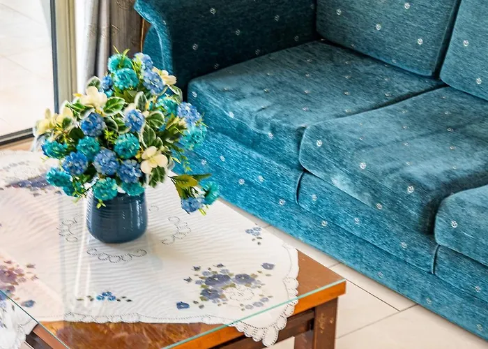 Arkadia By Ezoria Vila *